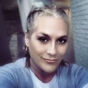 Meet your Posher, Candice